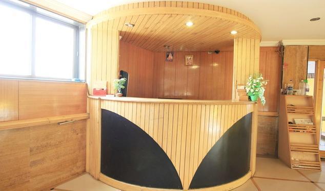 Hotel Yellow Lime Ahmedabad Bagian luar foto